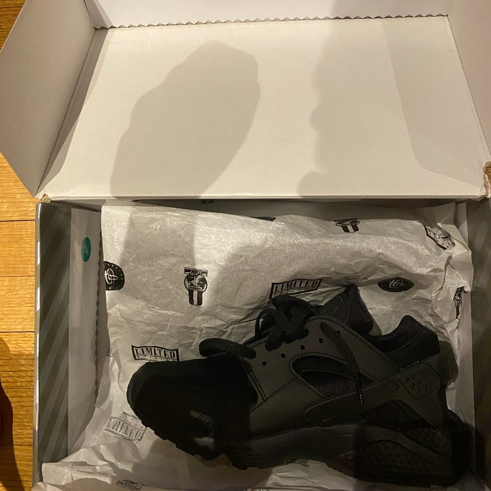 Nike Air Huarache 'Triple Black'